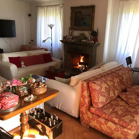 Casale Vicino Al Golf Nazionale Bed & Breakfast Monterosi Dış mekan fotoğraf